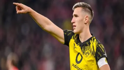 澳民众质疑：为何远航7000公里挑衅，政府目的何在？